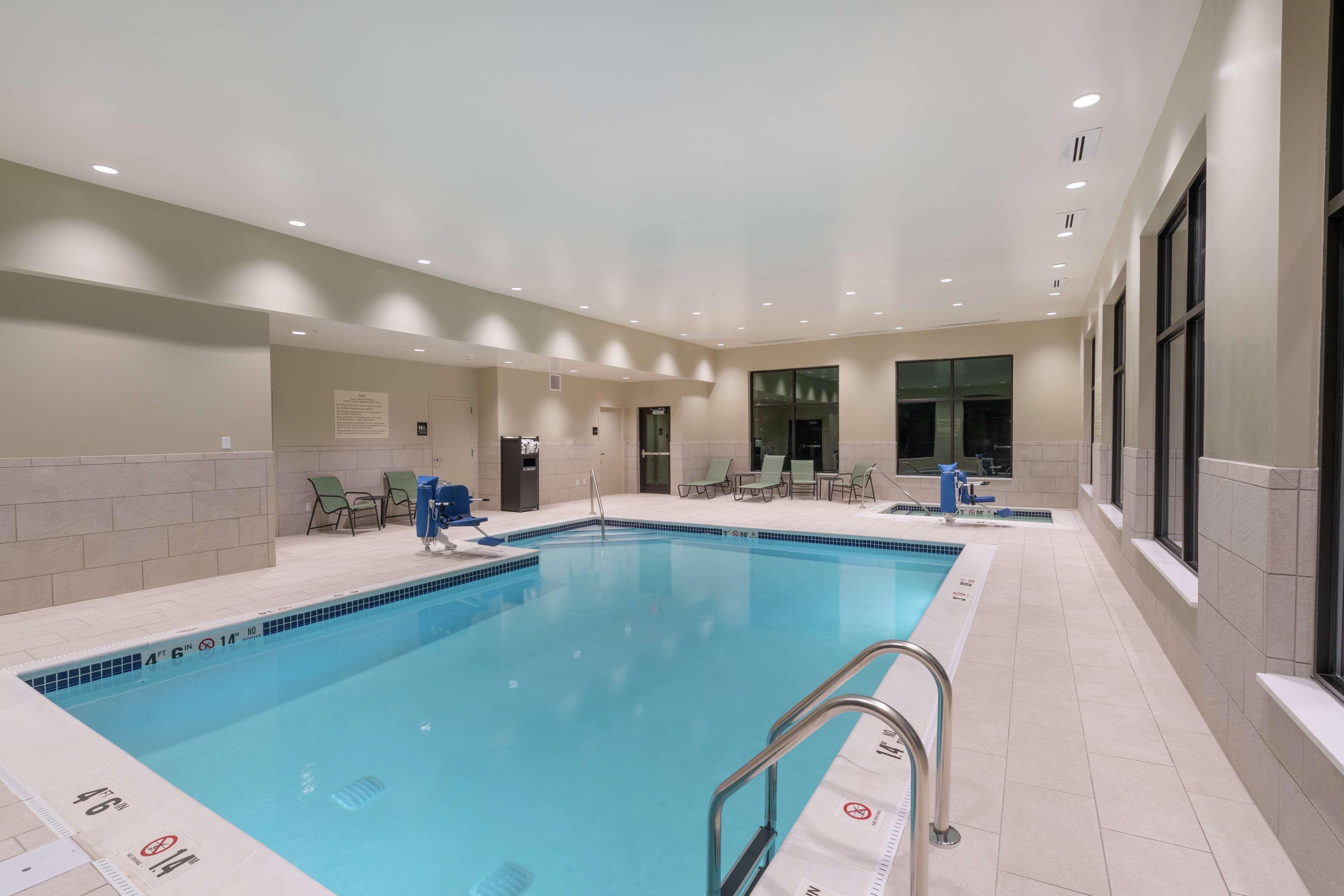 Hampton Inn Weston, Wv Экстерьер фото